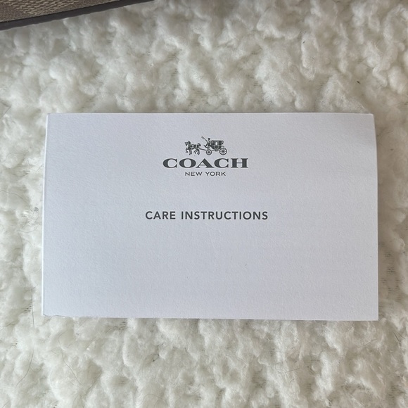 Coach Tote - Picture 7 of 11